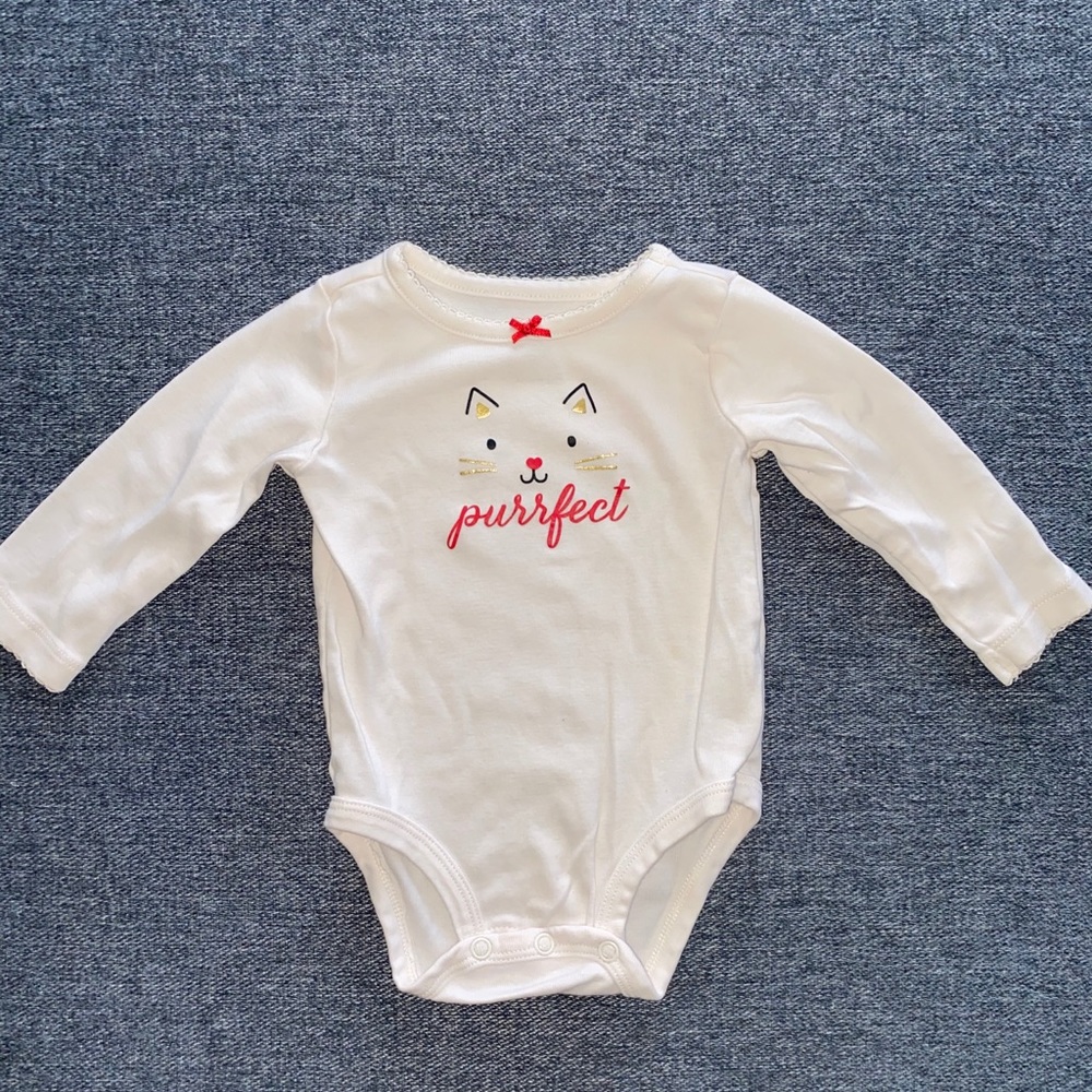 Carter’s “Purrfect” kitty onesie 6m